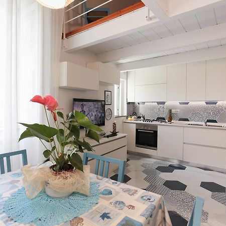 Вилла Desy'S House Минори Экстерьер фото