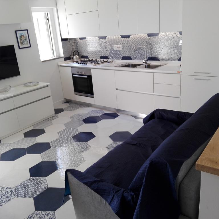 Вилла Desy'S House Минори Экстерьер фото