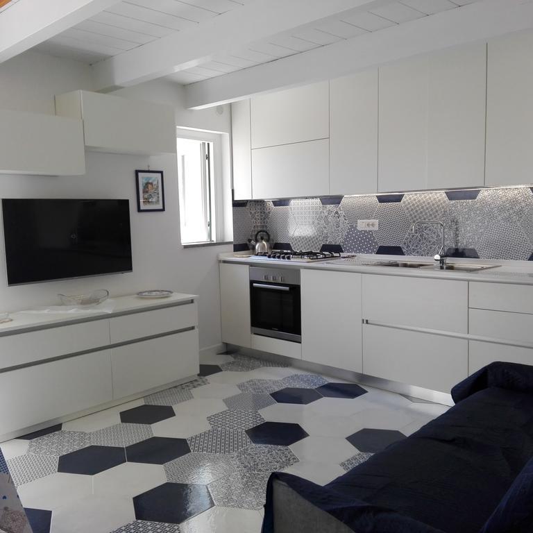 Вилла Desy'S House Минори Экстерьер фото