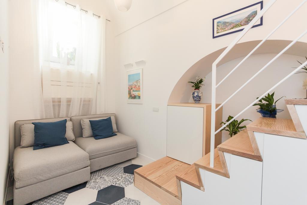 Вилла Desy'S House Минори Экстерьер фото